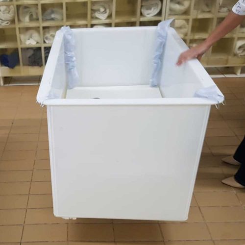 carrinho cuba em plastico de alta resistencia com plataforma de elevacao carro cuba ergonomico para lavanderia hotel hospital carrinho cuba em plastico de alta resistencia com plataforma de elevacao carro cuba ergonomico para lavanderia hotel hospital