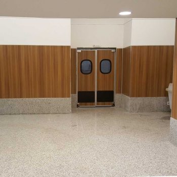 porta vai e vem abs macam brasil com acabamento amadeirado parachoque reto e visor